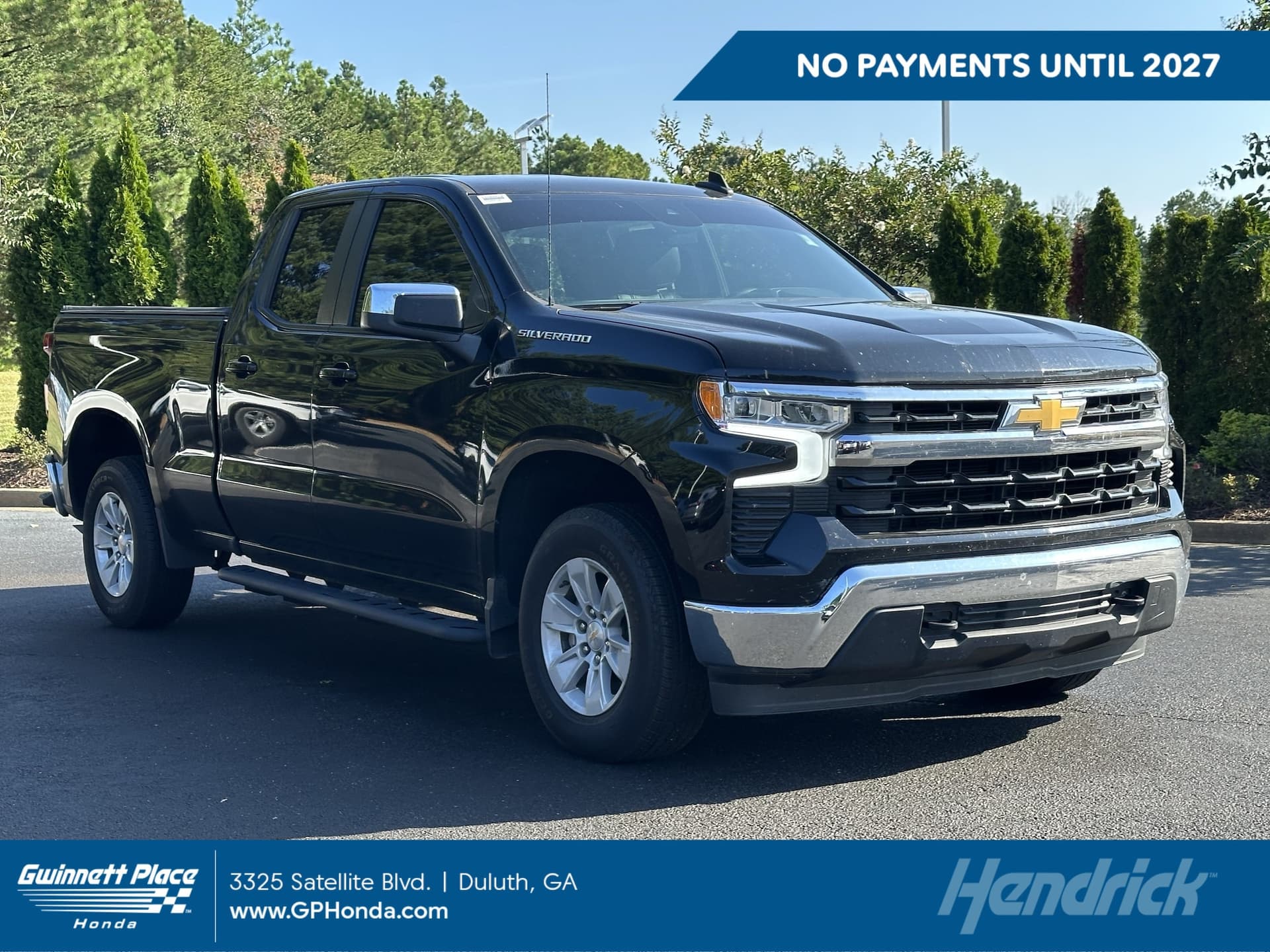 2025 Chevrolet Silverado 1500 LT — photo 1 of 14