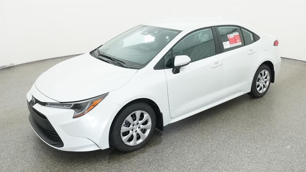 2026 Toyota Corolla LE — photo 1 of 33