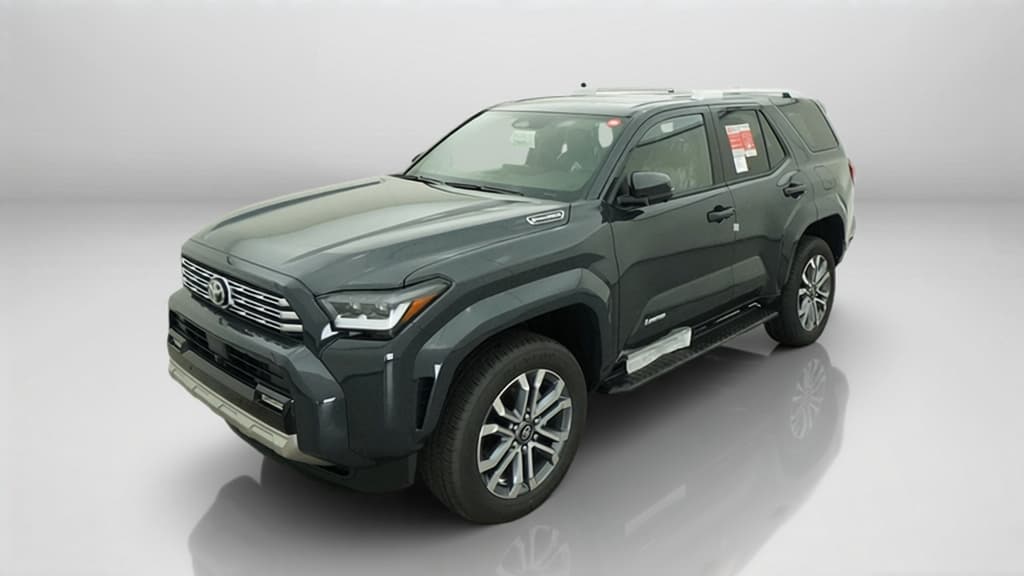 2026 Toyota 4Runner Base — photo 1 of 17