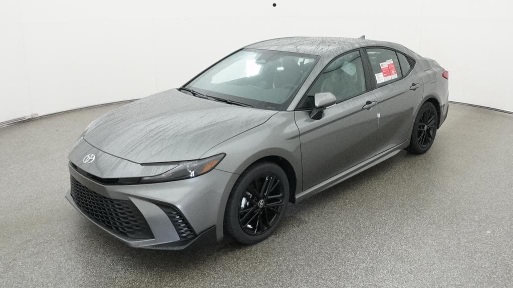 2026 Toyota Camry SE — photo 1 of 33