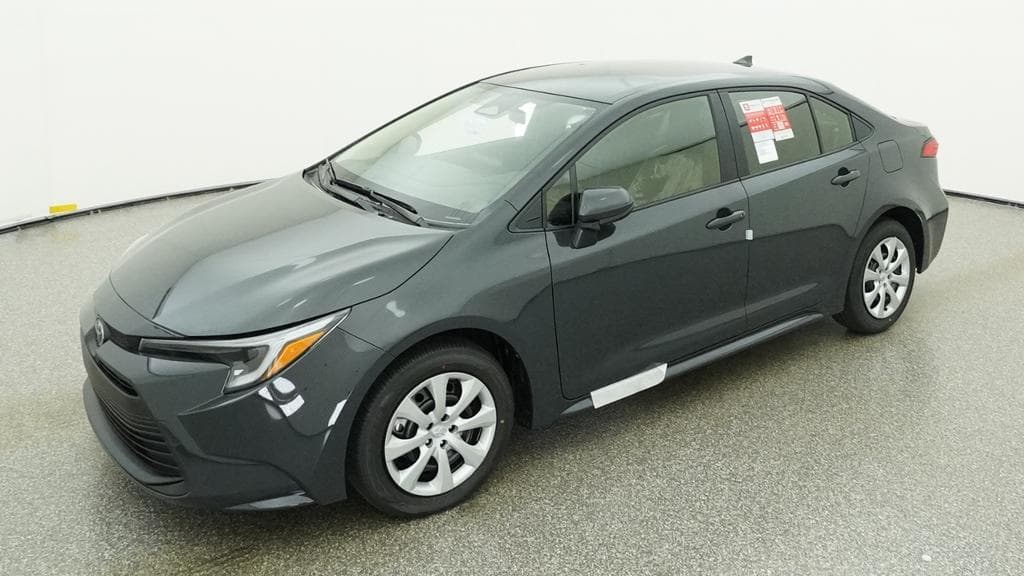 2026 Toyota Corolla Hybrid LE — photo 1 of 33