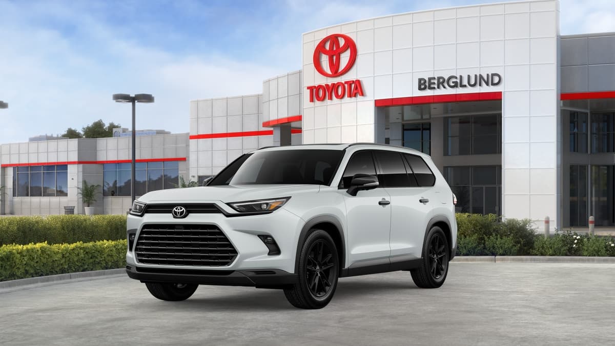 2026 Toyota Grand Highlander Hybrid Nightshade — photo 1 of 22