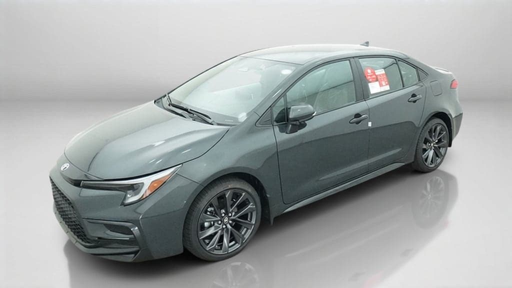 2027 Toyota Corolla SE — photo 1 of 17