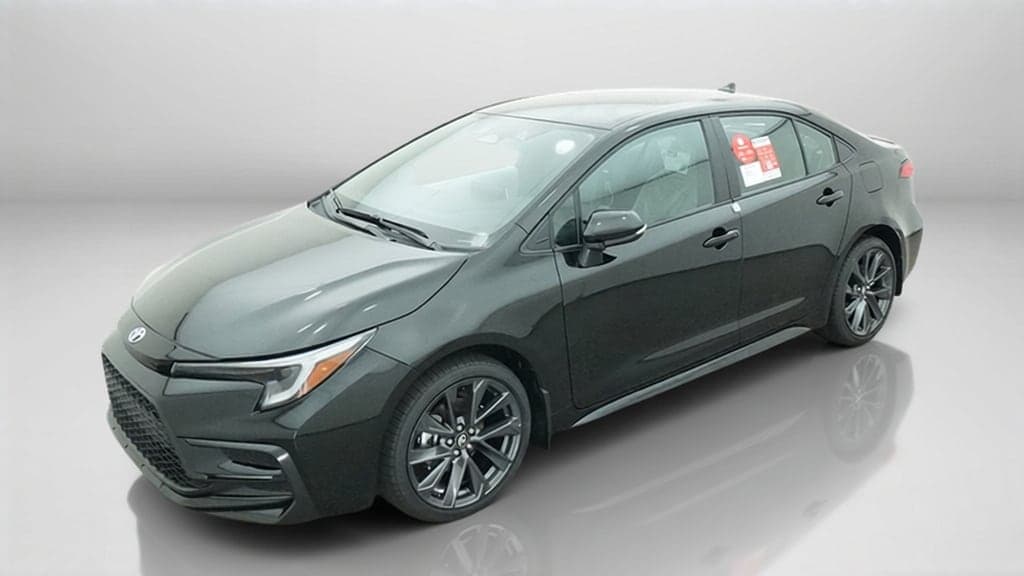 2027 Toyota Corolla SE — photo 1 of 17
