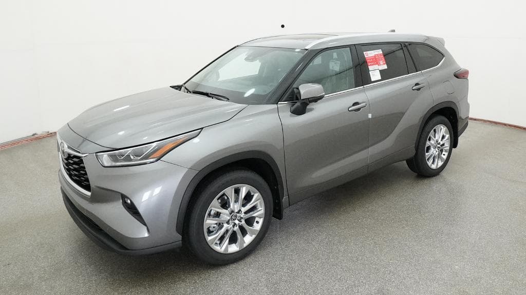 2026 Toyota Highlander Limited — photo 1 of 33