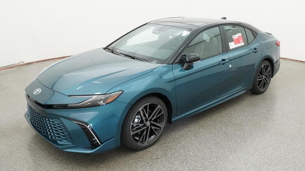 2026 Toyota Camry XSE — photo 1 of 33