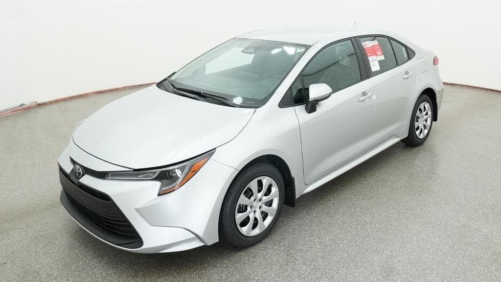 2026 Toyota Corolla LE — photo 1 of 33