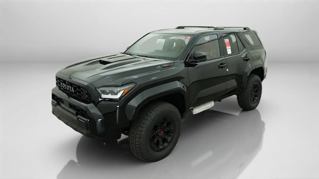 2026 Toyota 4Runner Base — photo 1 of 17