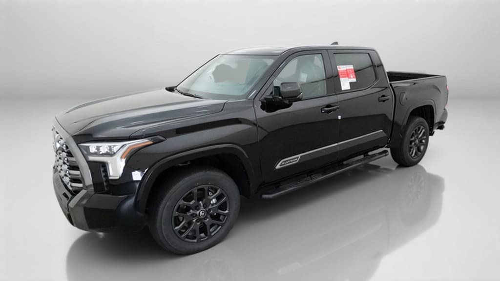 2026 Toyota Tundra 4WD Platinum — photo 1 of 17