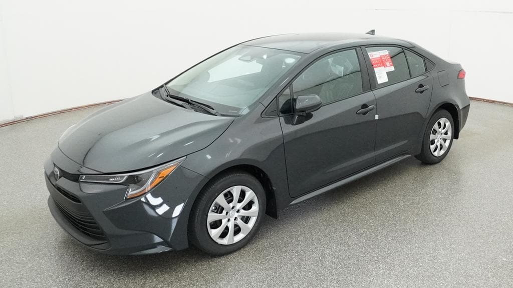 2026 Toyota Corolla LE — photo 1 of 33