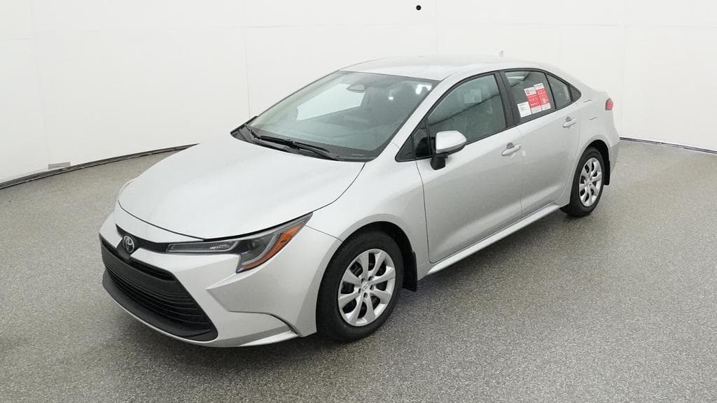 2026 Toyota Corolla LE — photo 1 of 33
