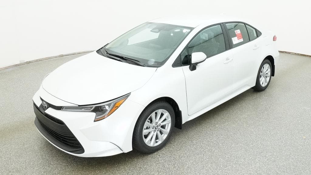 2026 Toyota Corolla LE — photo 1 of 33