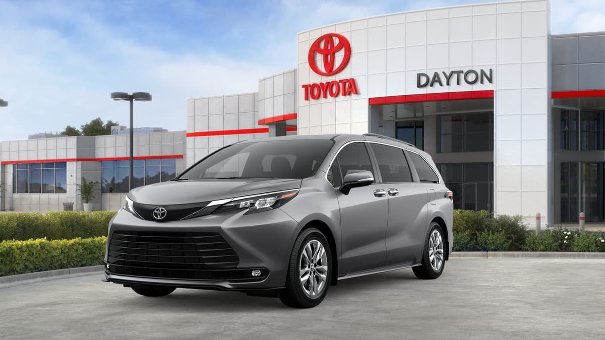 2026 Toyota Sienna XLE — photo 1 of 22