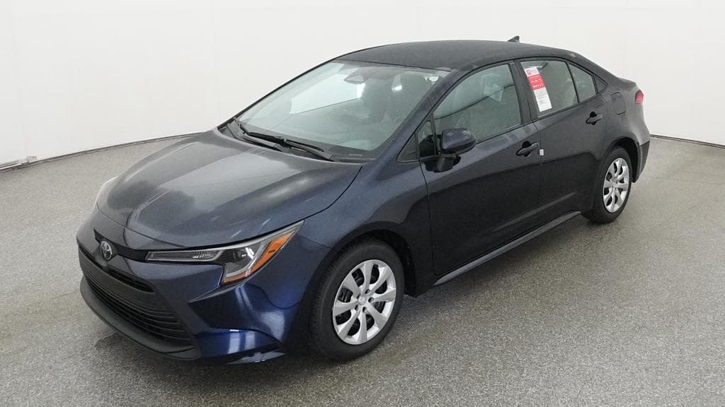 2026 Toyota Corolla LE — photo 1 of 33