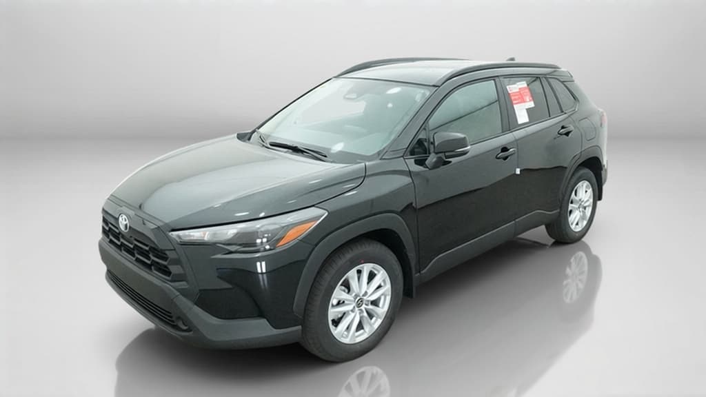 2026 Toyota Corolla Cross LE — photo 1 of 17