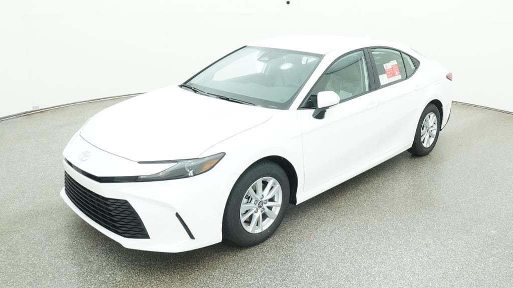 2026 Toyota Camry LE — photo 1 of 33