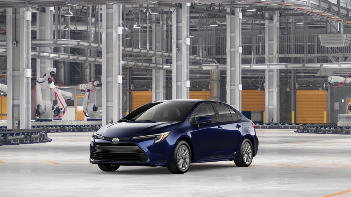 2026 Toyota Corolla Hybrid LE AWD — photo 1 of 22