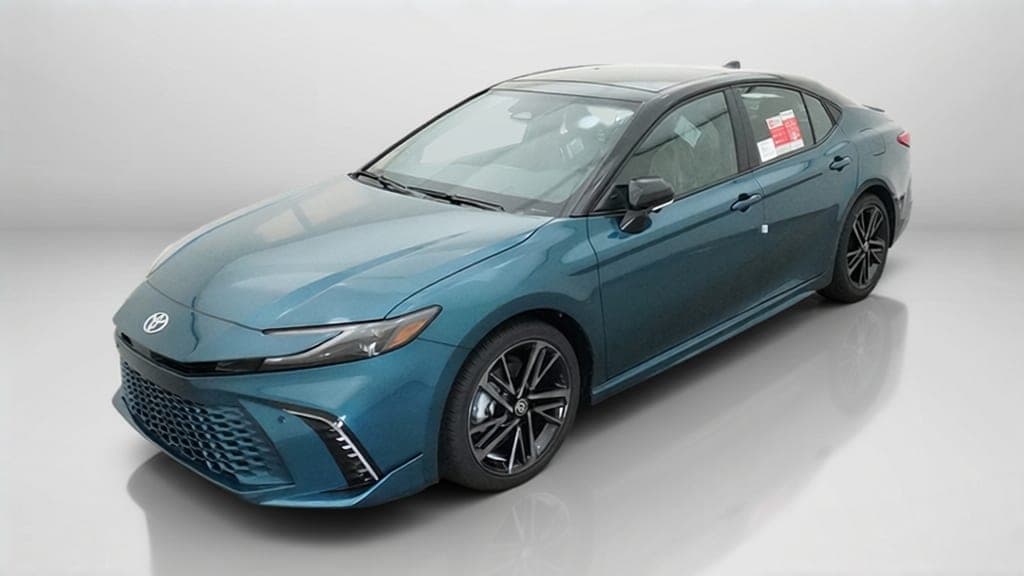 2026 Toyota Camry XSE — photo 1 of 17