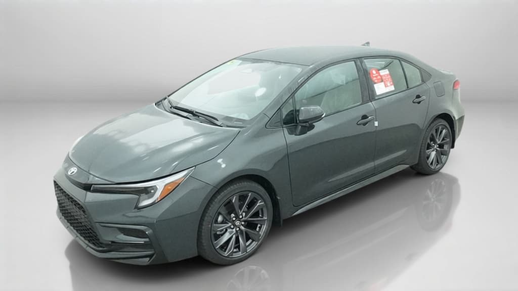 2027 Toyota Corolla SE — photo 1 of 17