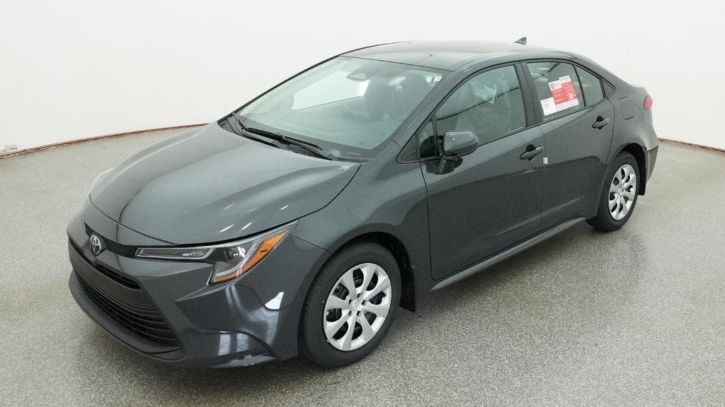 2026 Toyota Corolla LE — photo 1 of 33