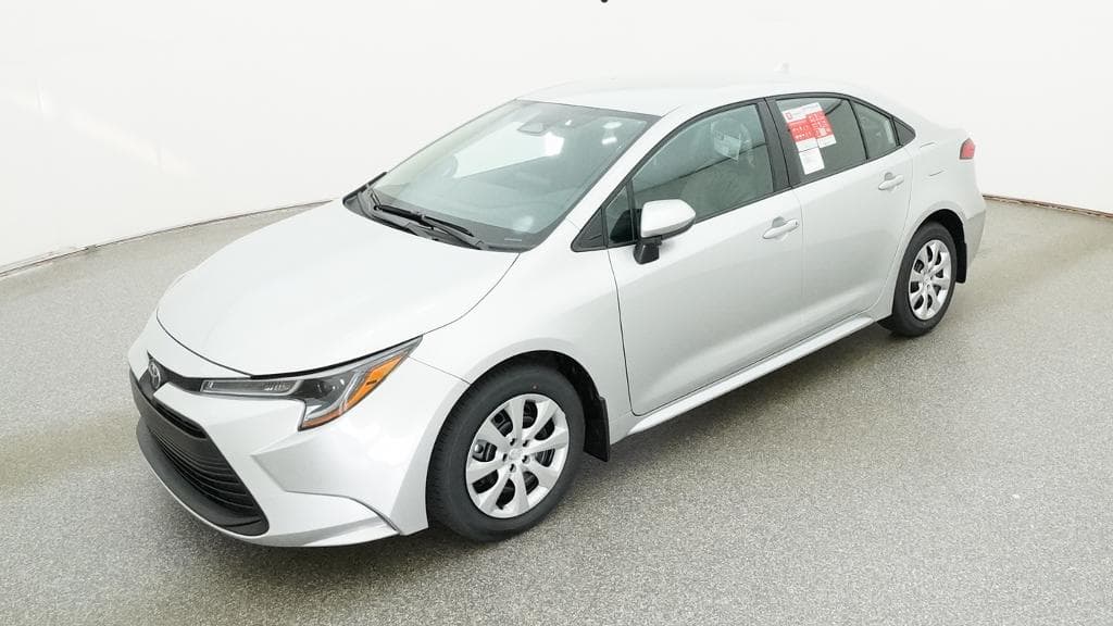 2026 Toyota Corolla LE — photo 1 of 33