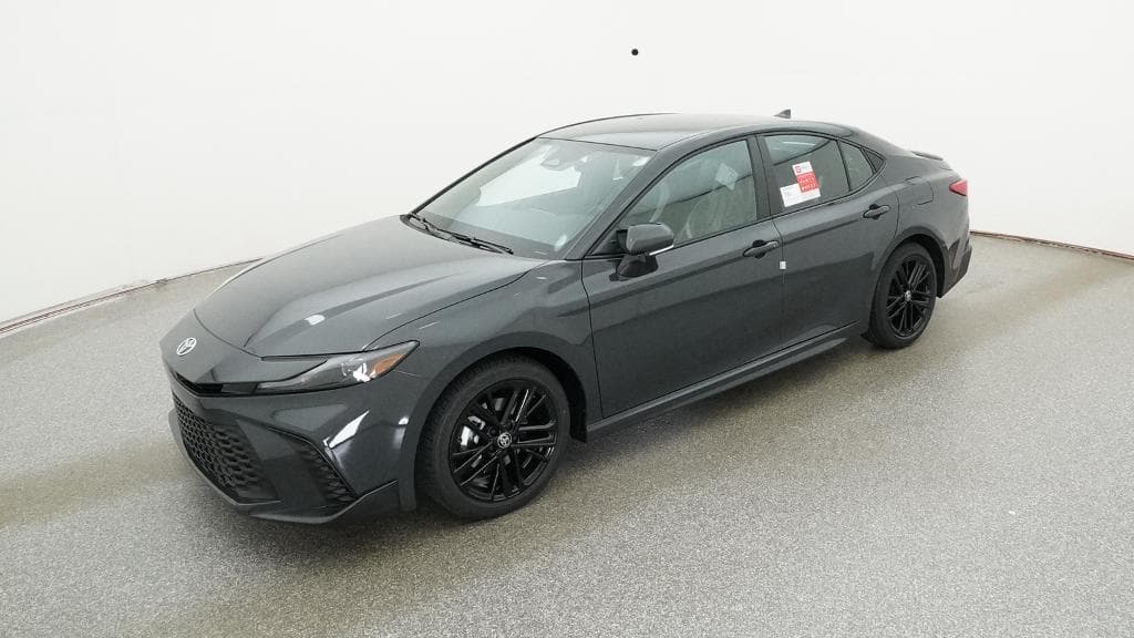 2026 Toyota Camry SE — photo 1 of 33