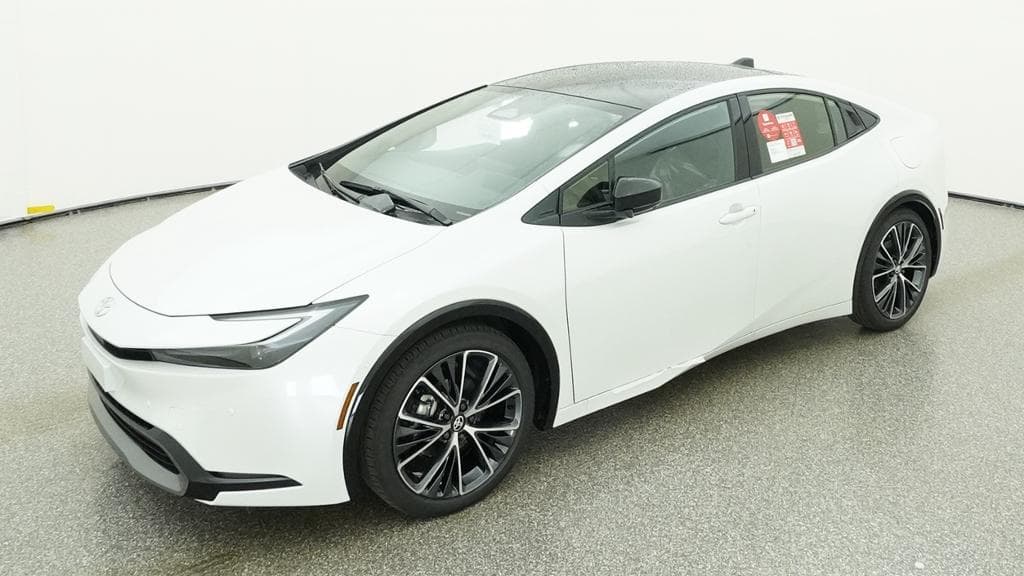 2027 Toyota Prius Limited — photo 1 of 33