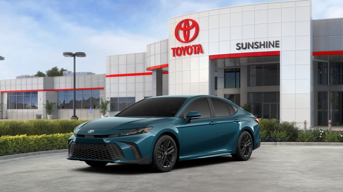 2026 Toyota Camry SE AWD — photo 1 of 22