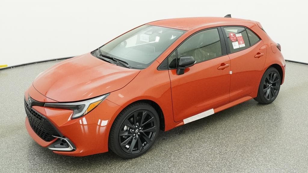 2027 Toyota Corolla Hatchback XSE — photo 1 of 33