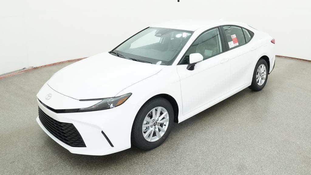 2026 Toyota Camry LE — photo 1 of 33