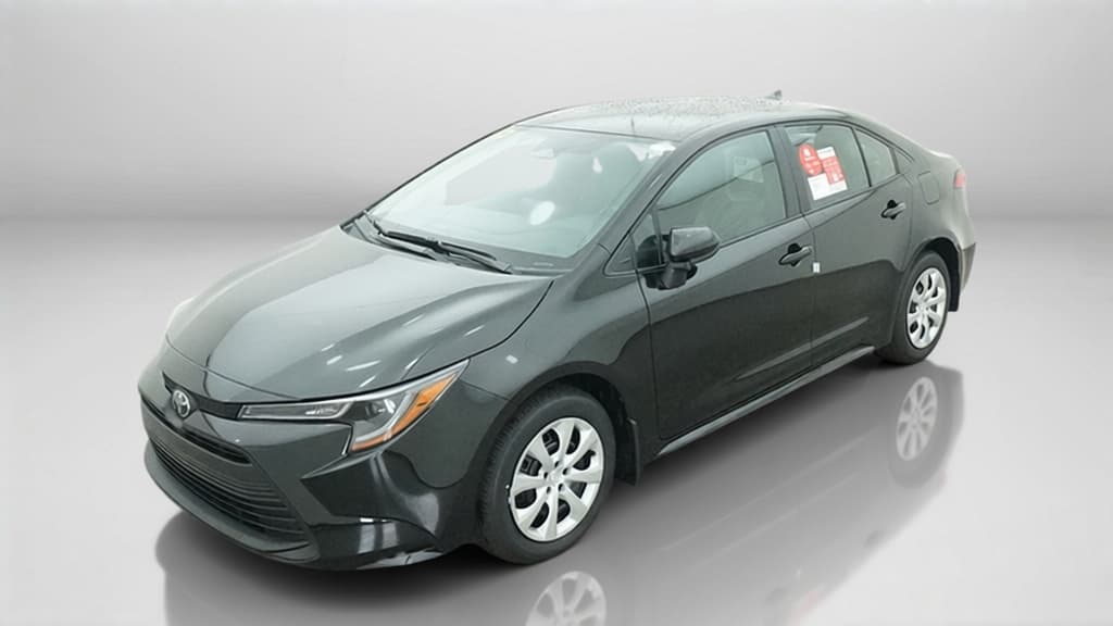 2027 Toyota Corolla LE — photo 1 of 17
