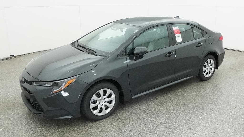 2026 Toyota Corolla LE — photo 1 of 33
