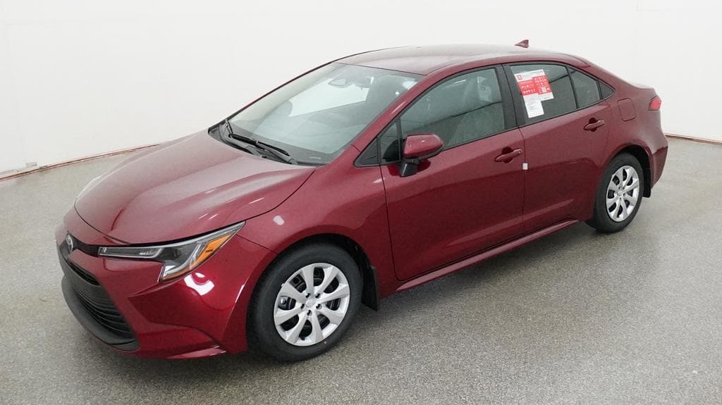 2026 Toyota Corolla LE — photo 1 of 33