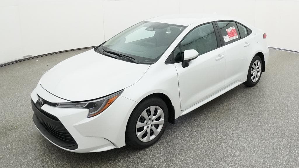 2026 Toyota Corolla LE — photo 1 of 33