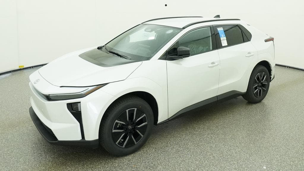 2026 Toyota bZ XLE Plus — photo 1 of 33