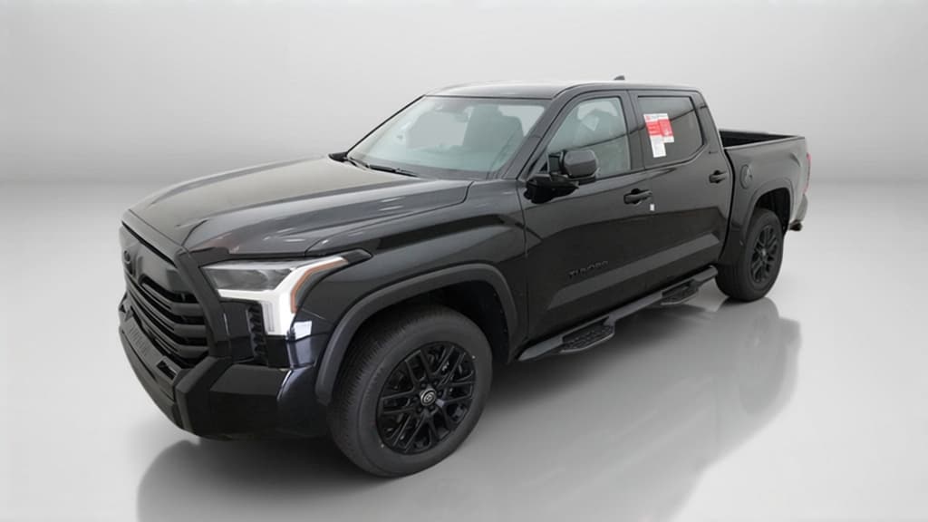 2026 Toyota Tundra 4WD Limited — photo 1 of 17