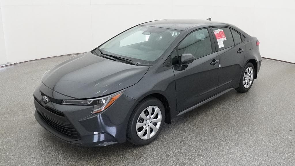 2026 Toyota Corolla LE — photo 1 of 33