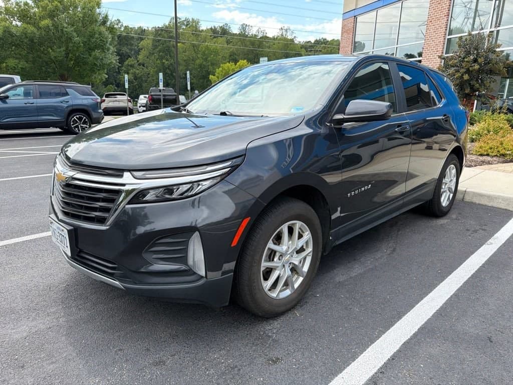 2022 Chevrolet Equinox LT — photo 1 of 14