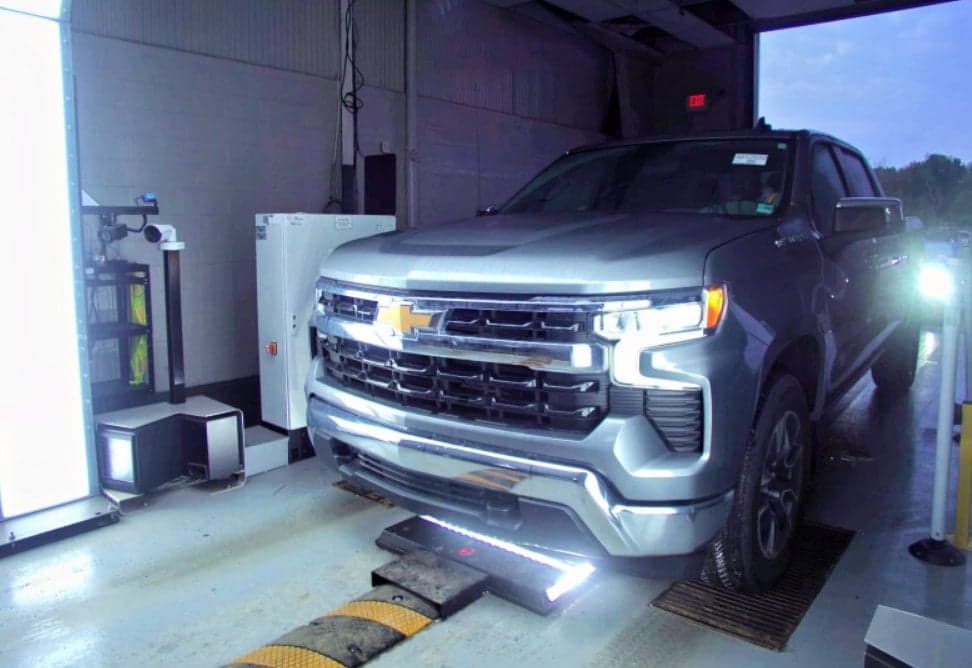 2024 Chevrolet Silverado 1500 LT — photo 1 of 7