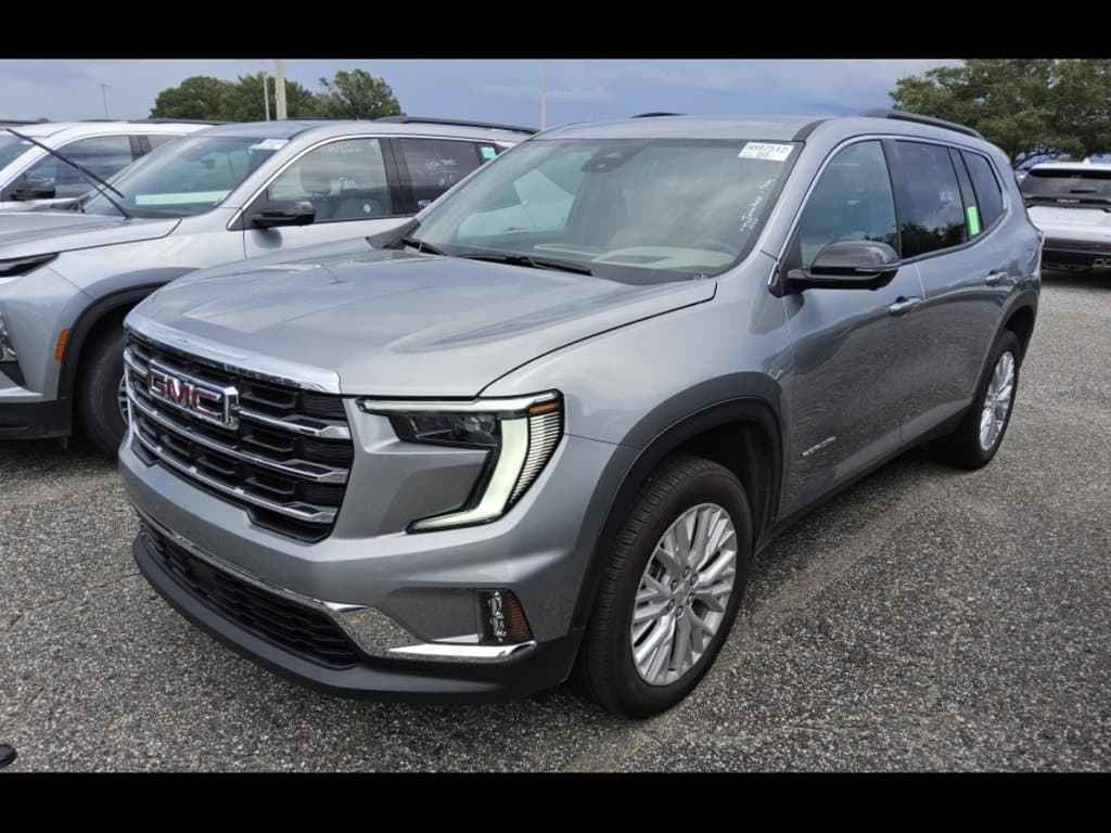 2026 GMC Acadia FWD Elevation — photo 1 of 4