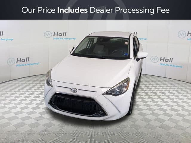 2019 Toyota Yaris Sedan LE — photo 1 of 31