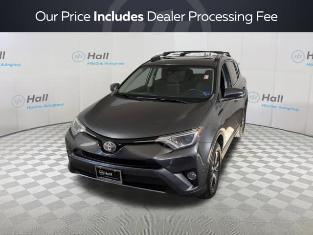 2017 Toyota RAV4 XLE — photo 1 of 31