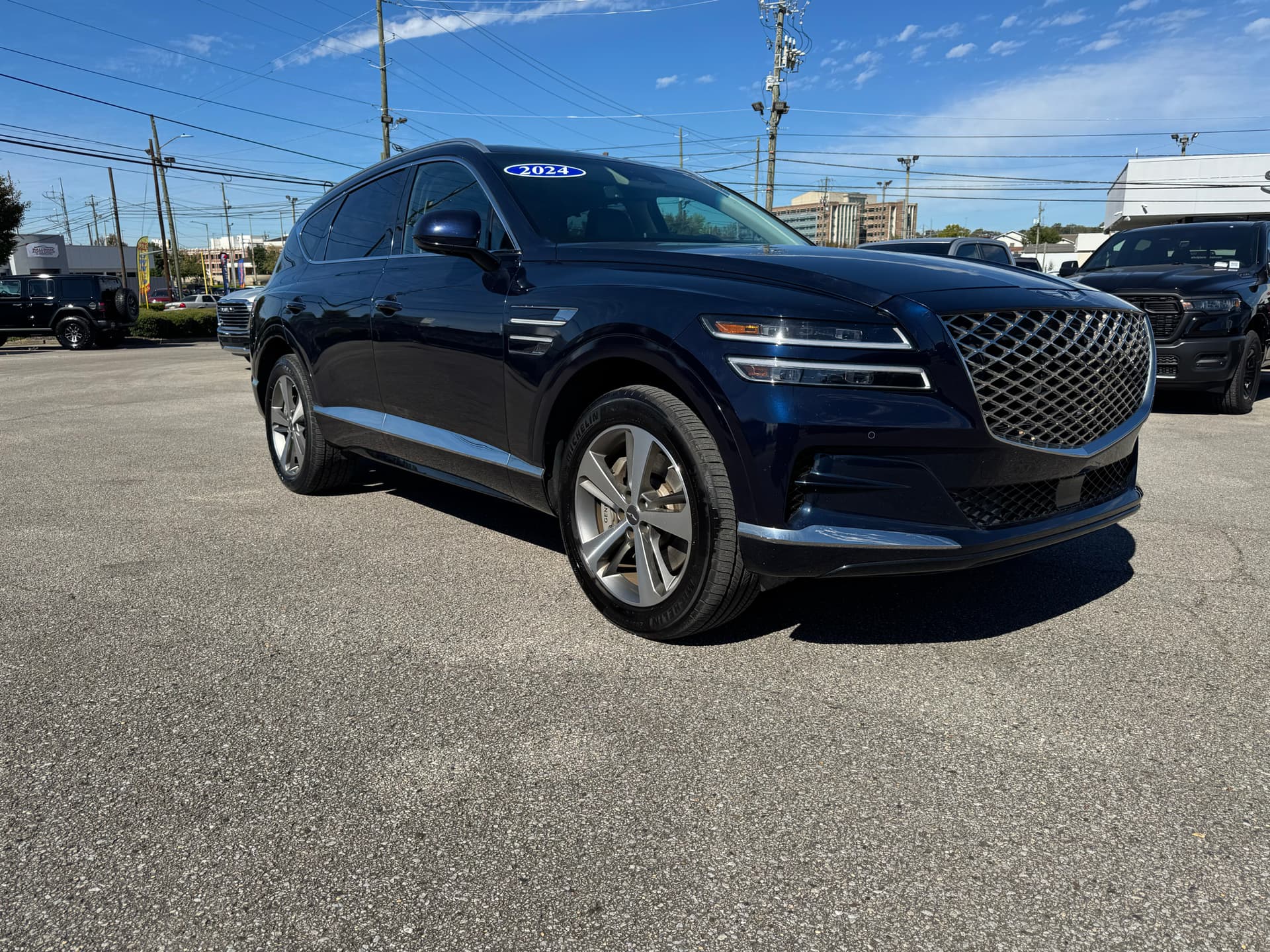 2024 Genesis GV80 Base — photo 1 of 33