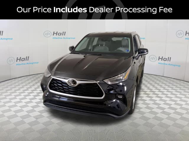 2025 Toyota Highlander Base — photo 1 of 30