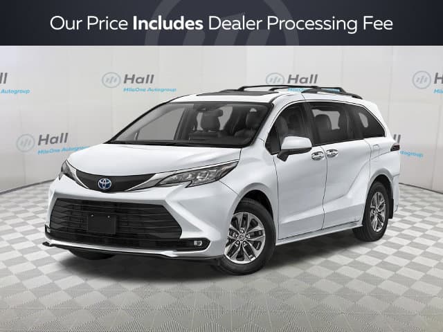 2025 Toyota Sienna XLE — photo 1 of 4