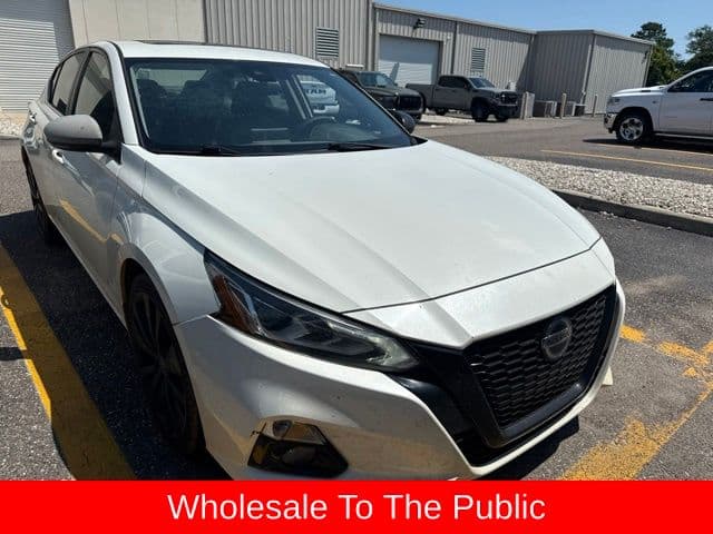 2022 Nissan Altima 2.5 SR — photo 1 of 2