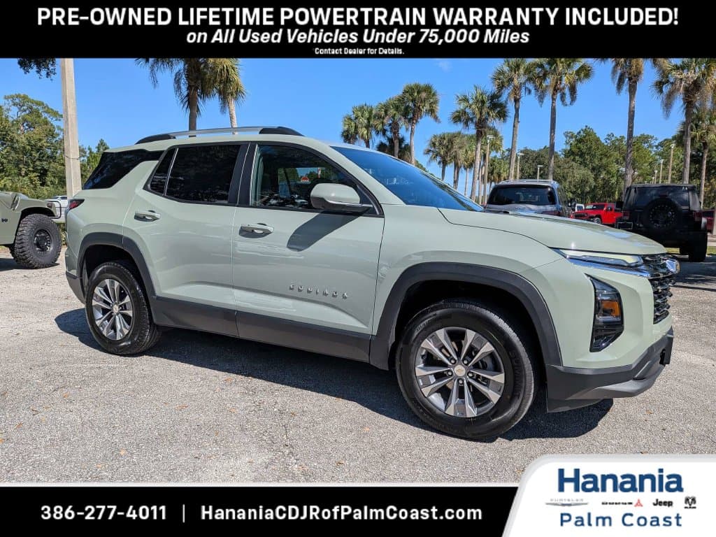 2025 Chevrolet Equinox FWD LT — photo 1 of 35