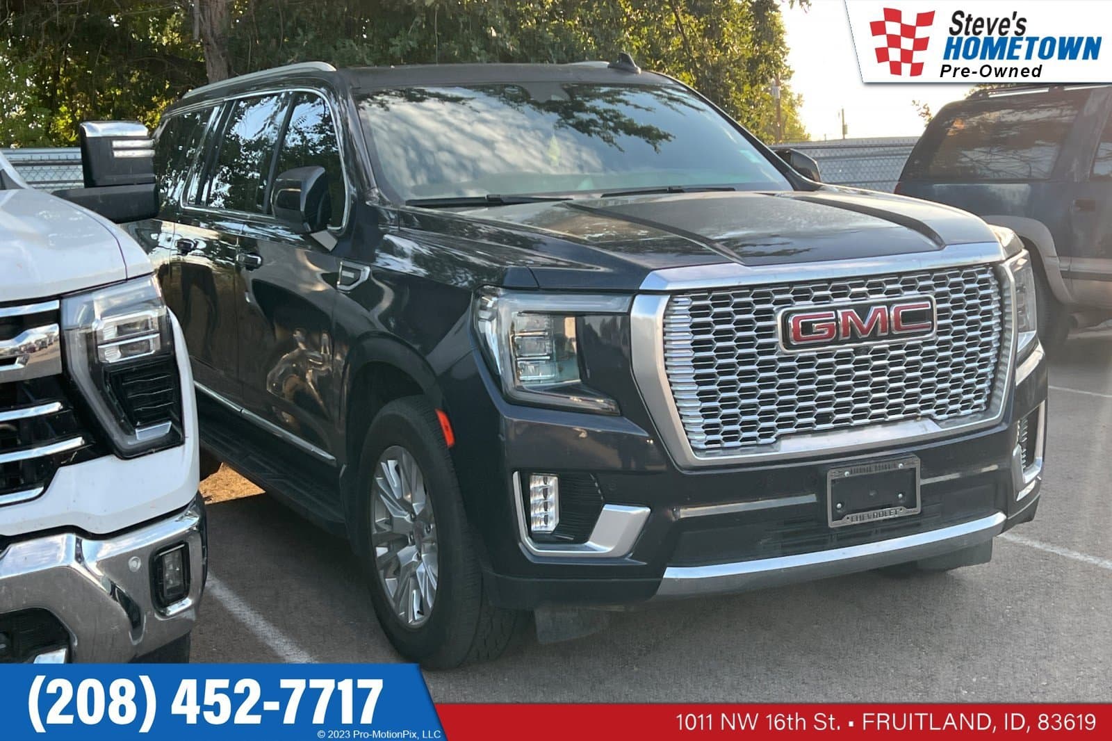 2023 GMC Yukon XL Denali — photo 1 of 3