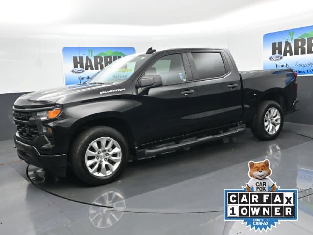 2023 Chevrolet Silverado 1500 Custom — photo 1 of 25