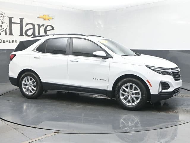 2024 Chevrolet Equinox LT — photo 1 of 64